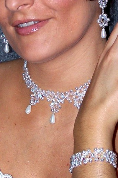 svatební bižuterie - bílý náhrdelník H610-37V