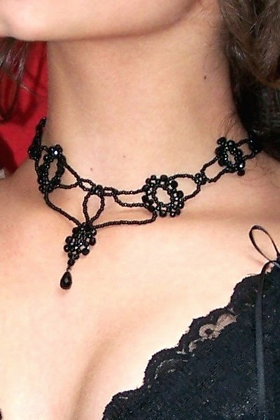 černý náhrdelník H68-61