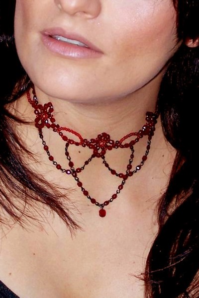 červený náhrdelník H69-13