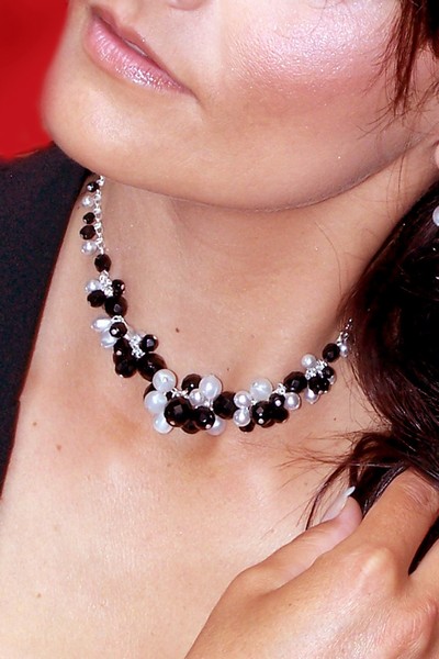 černobílý náhrdelník H4108-64