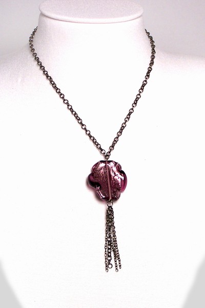 fialový náhrdelník