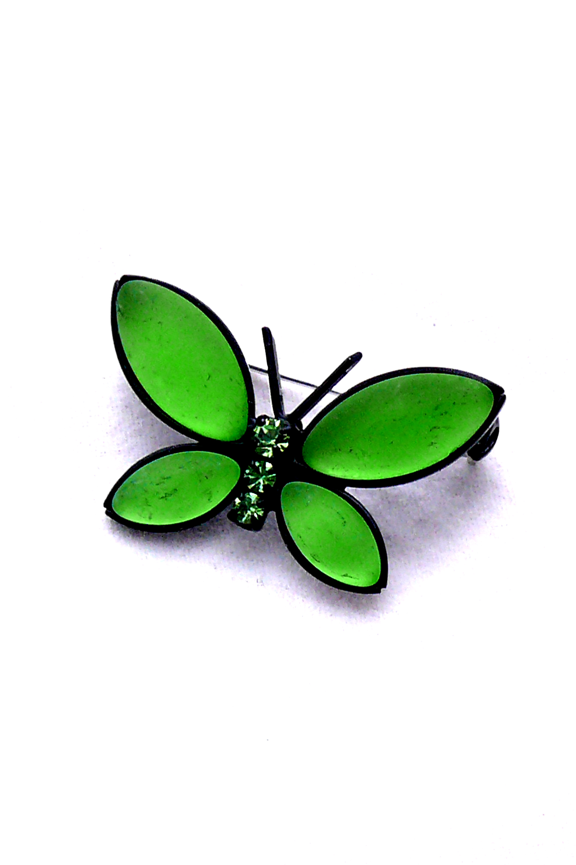 zelená litá brož motýl