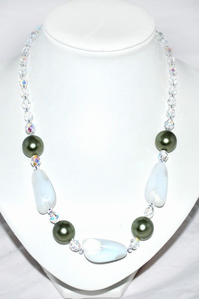krystalovo-zelený náhrdelník