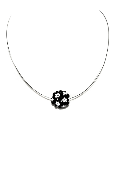 černo-bílý náhrdelník H9822-165