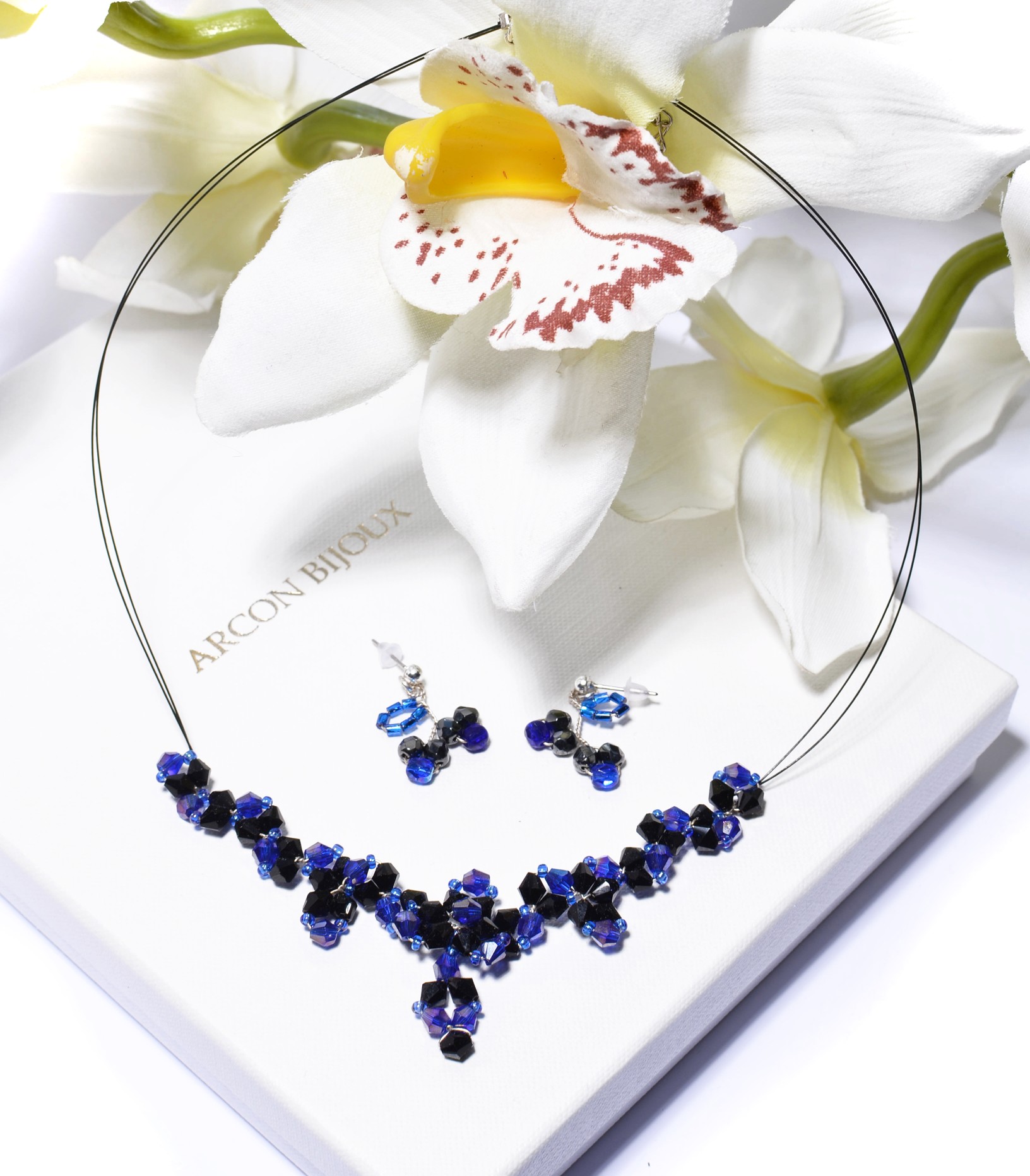Modro černý broušený náhrdelník s naušnicemi SETH638-111