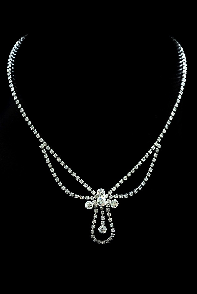 svatební bílý náhrdelník - štrasový 004114