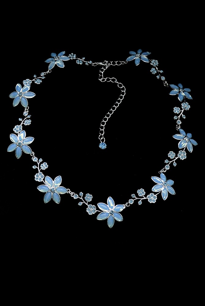 Bledě modrý náhrdelník pro nevěstu 004221M