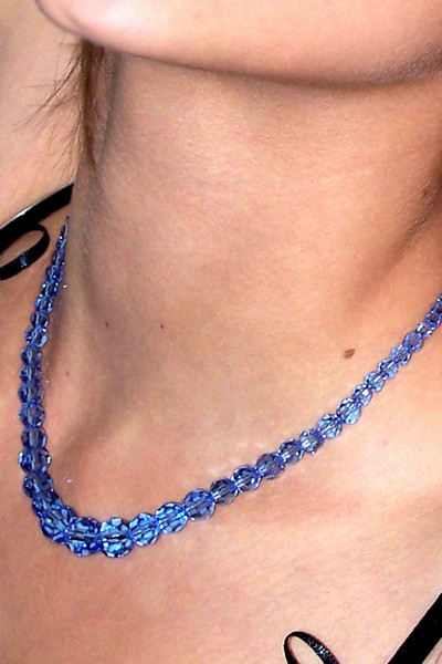 modrý náhrdelník 