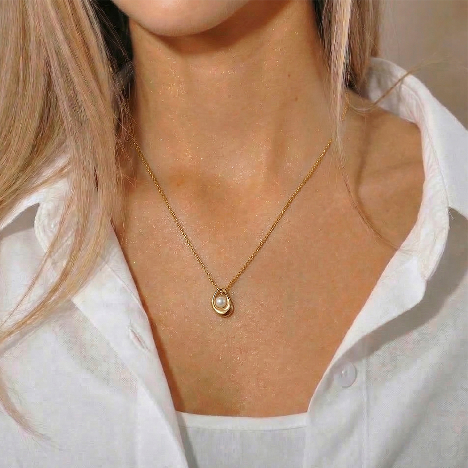 Řetízek s perlou pozlacený  CHOH/273