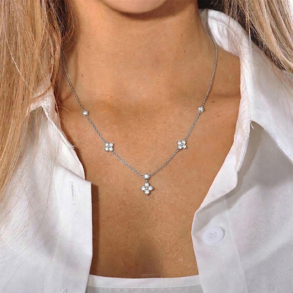 Řetízek s přívěskem kytička CHOH/274